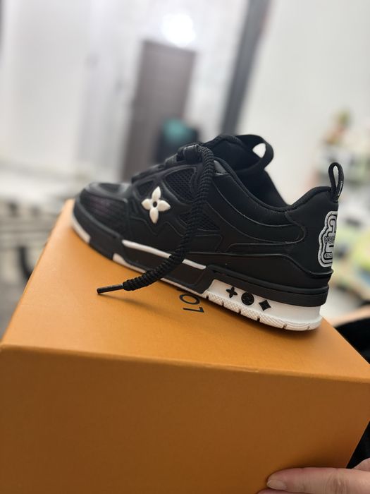 Lv skate marimea 43, Noi la cutie