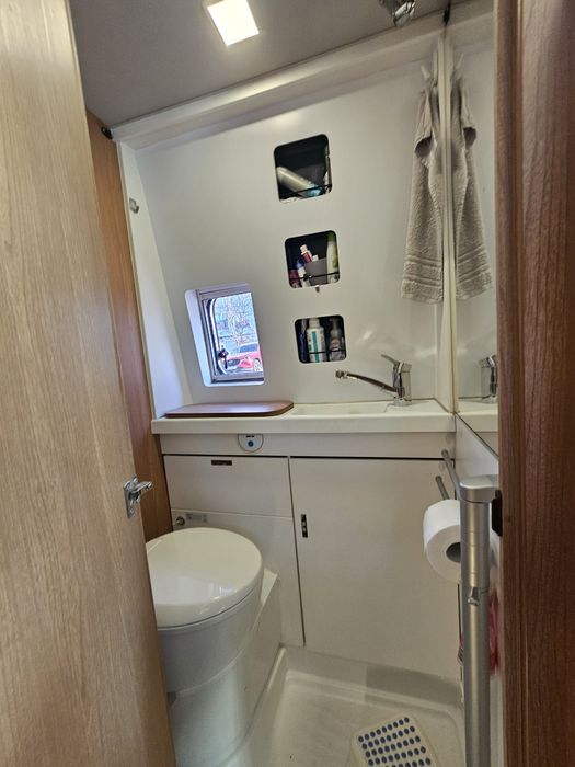 Vand sau schimb Autorulota Campervan Weinsberg