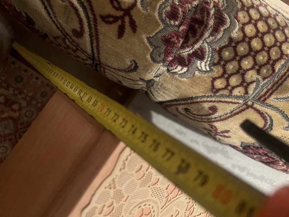 Писменый стол и тумбочка