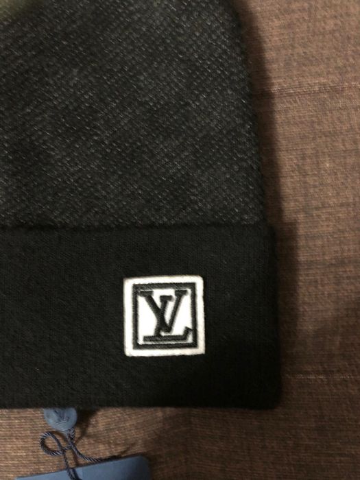 Căciulă louis vuitton neagra