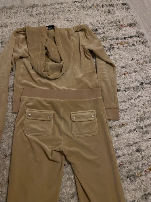 Trening juicy couture crem