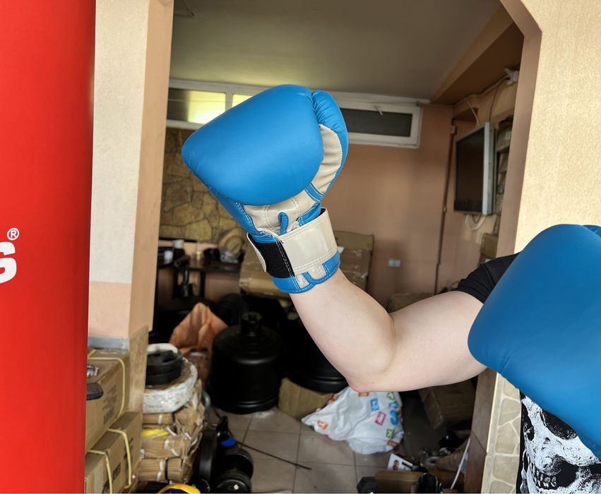 Manusi de box pt. Sac noi marimea 12 oz pt. Antrenament la Sac de box