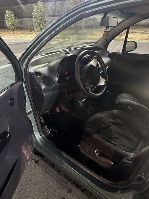 Матиз срочна сотилади