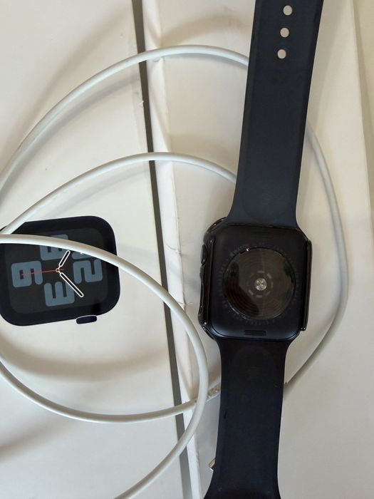 Apple watch SE Gen 2, 44 mm