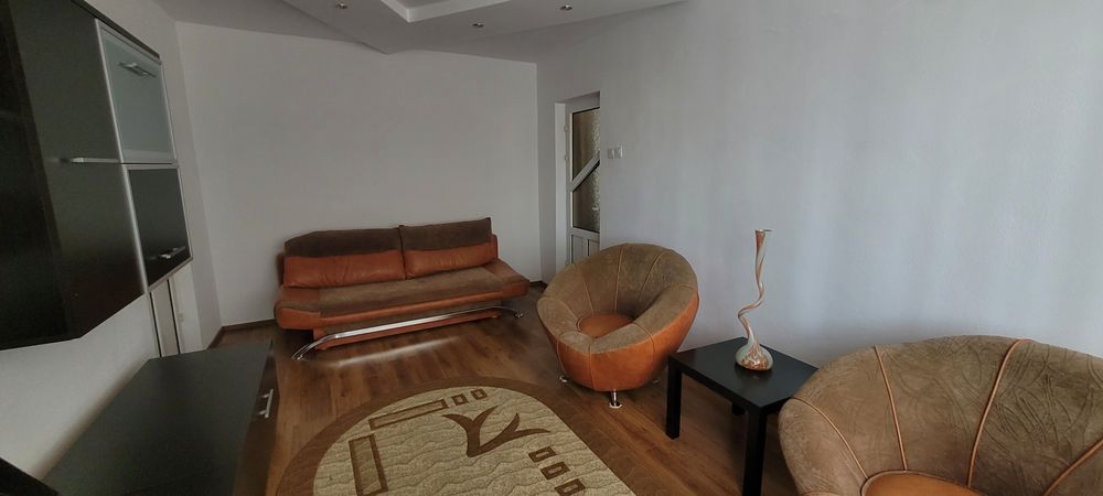 Închiriez apartament 2 camere m 6