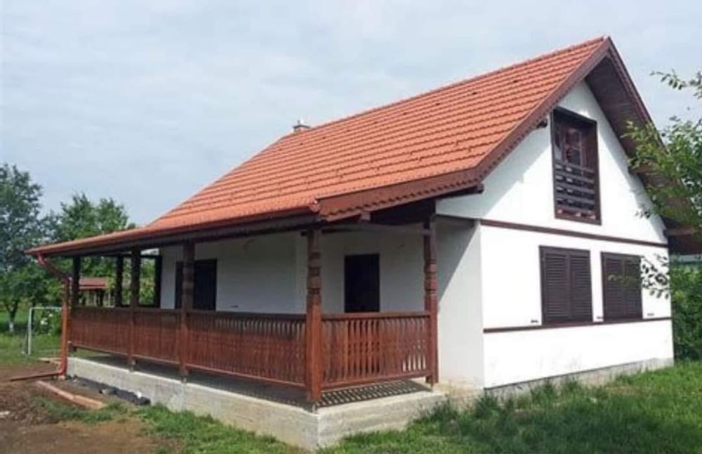 Vand cabane de gradina si de locuit