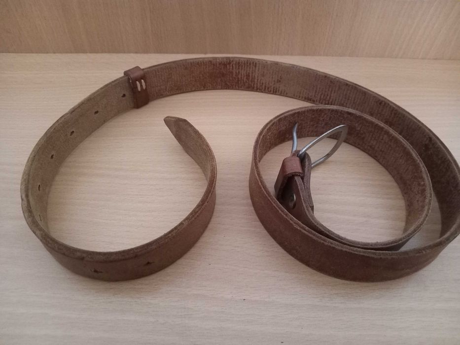 Продавам кожен дамски колан 125см