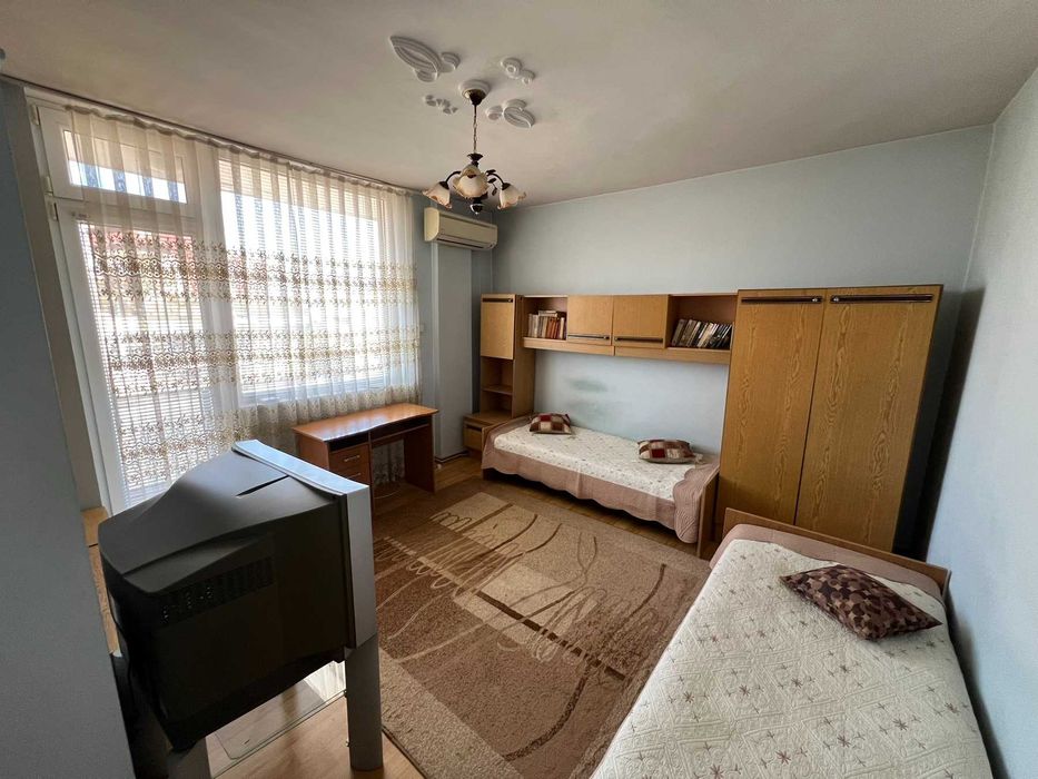 Продава се Тристаен апартамент в Пазарджик, Идеален център - 87 кв.м за 1138 €/кв.м - Снимка #6