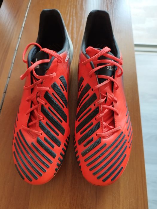 Футболни обувки !