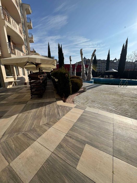 Продава се Двустаен апартамент в к.к. Слънчев бряг - 65 кв.м за 1124 €/кв.м - Снимка #2