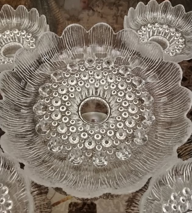 Недорого. Советский хрусталь, комплект из 8 ваз.