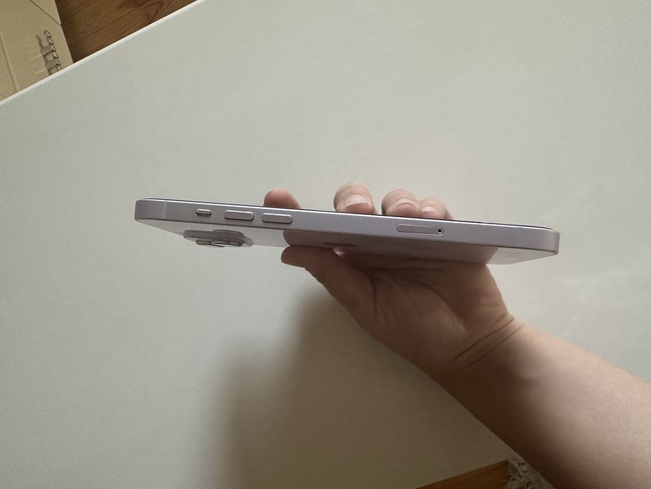 Продам iPhone 14 plus, сиреневый