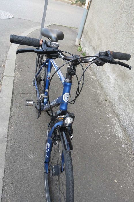 Bicicleta Trekking Centurion