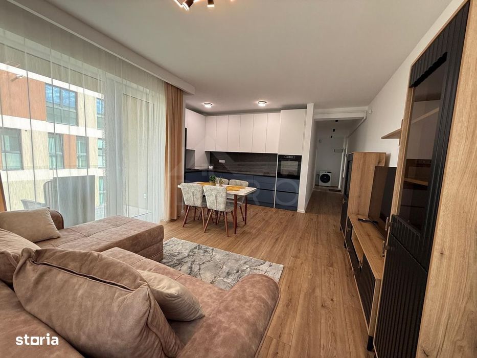 Inchiriez apartament cu 2 camere , bloc nou