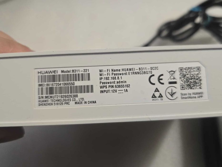 Router Wireleless Huawei B311-221, SIM LTE, 4G, 150 Mbps - poze reale
