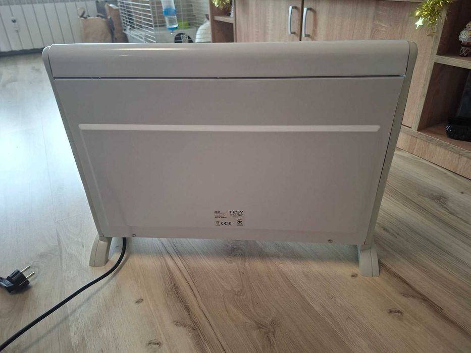 Продавам електрически конвектор TESY - модел: CN 214 ZF
