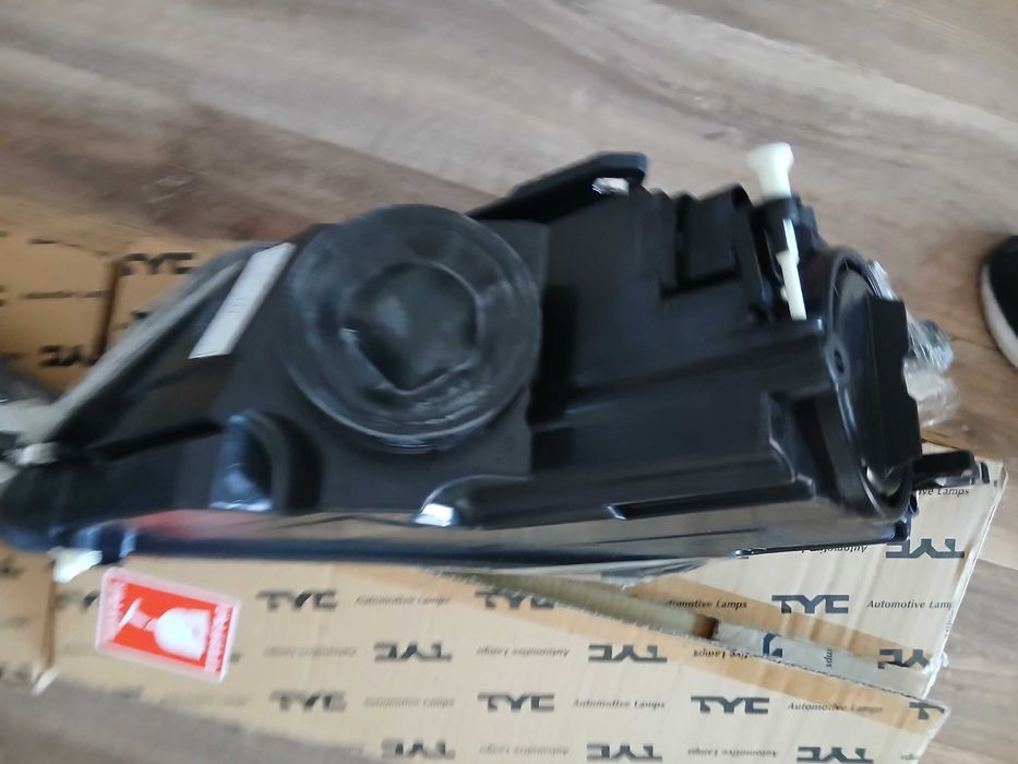 Фар  Ауди А3 НОВ