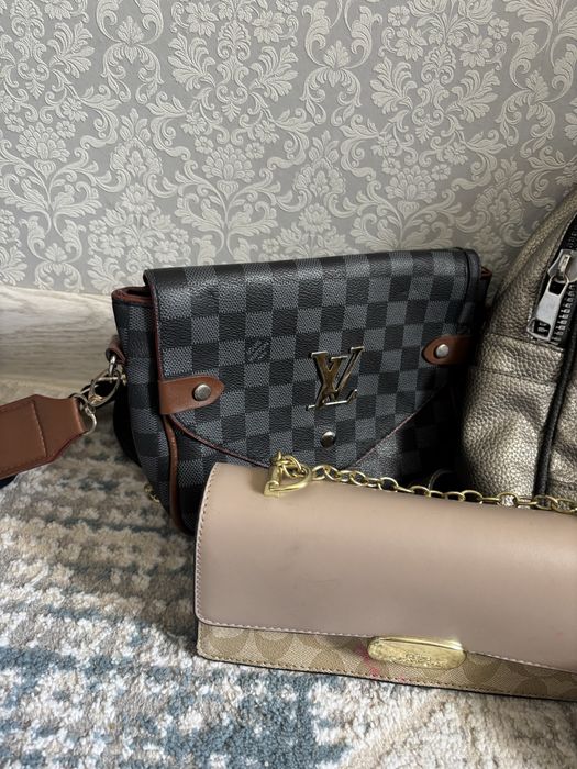 Продается сумки по 3000тг