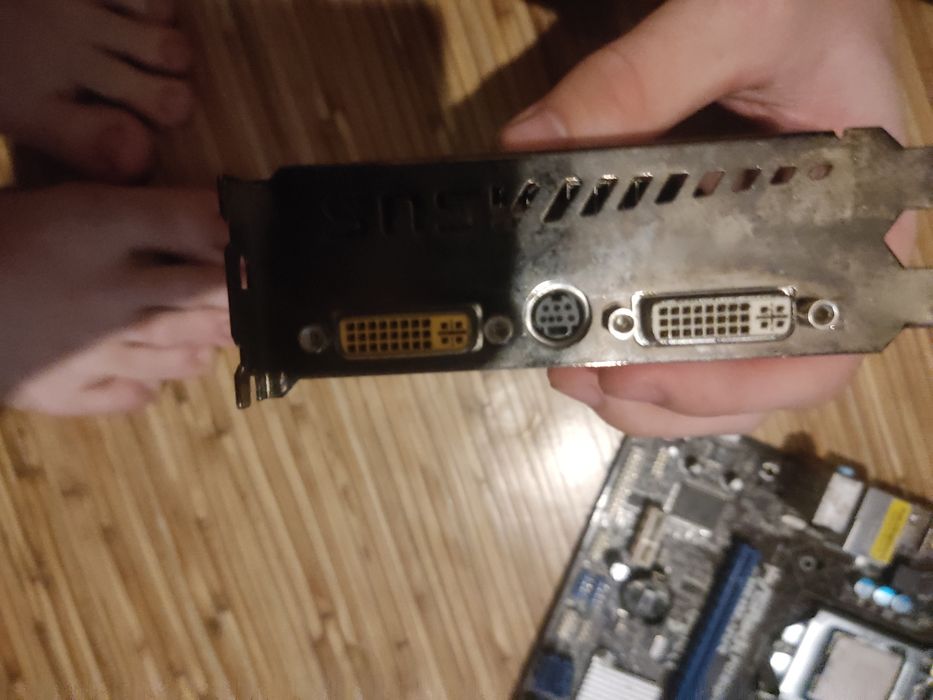 Видио карту идеале