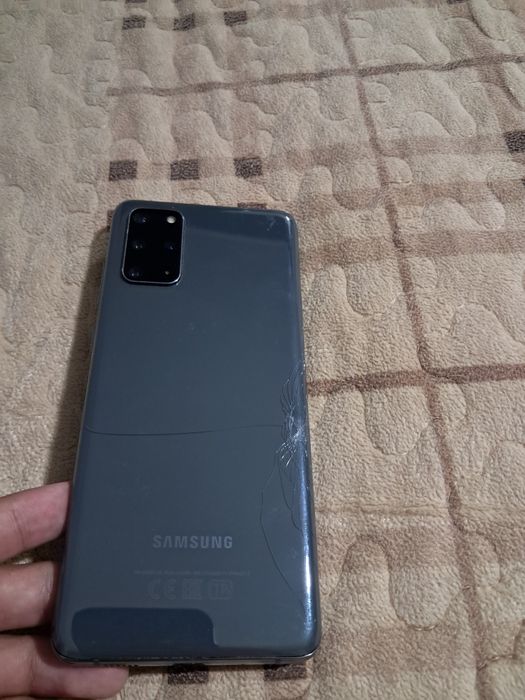 Телефон Samsung s20 FE 128gb