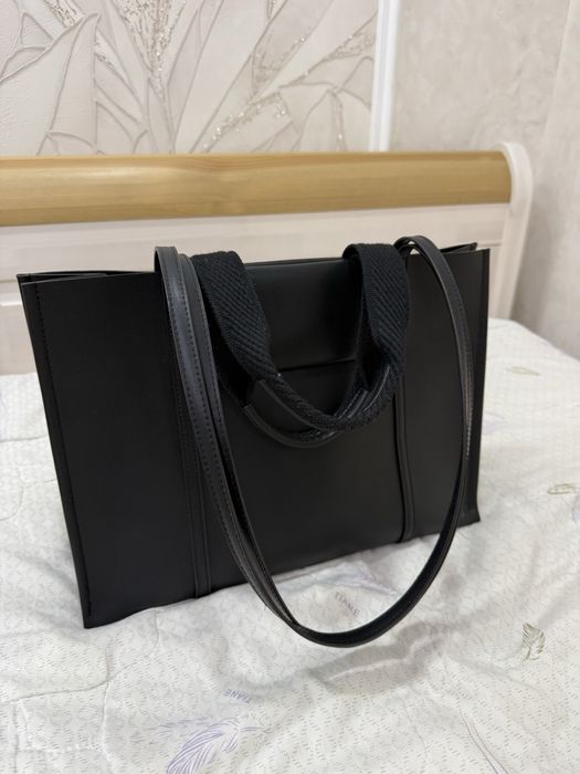 Сумка Charles & Keith