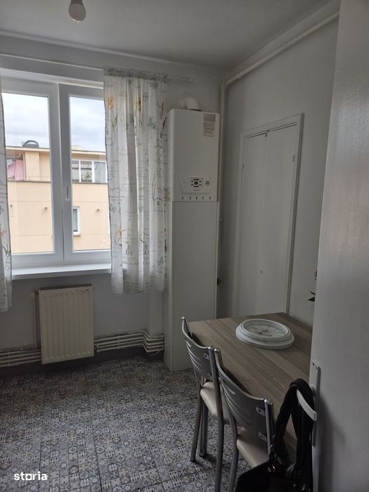 Apartament generos de inchiriat