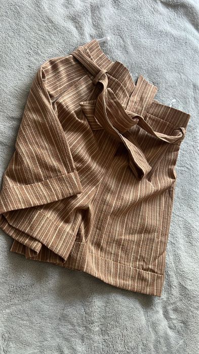 Къси ленени панталони