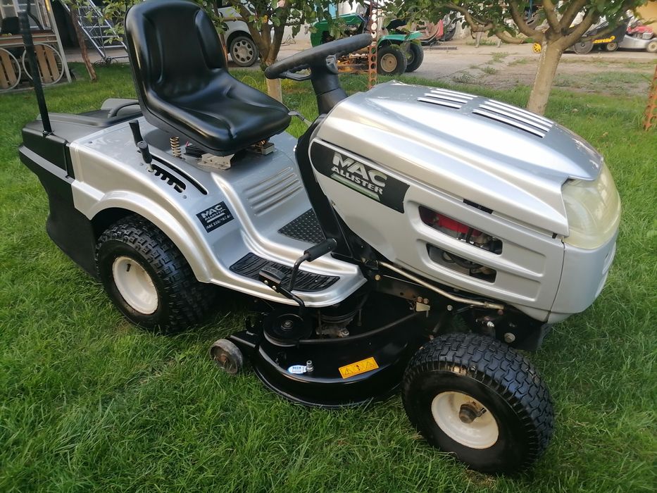 ТРАКТОРНИ КОСАЧКИ.Голям брой трактори.Косачки за трева