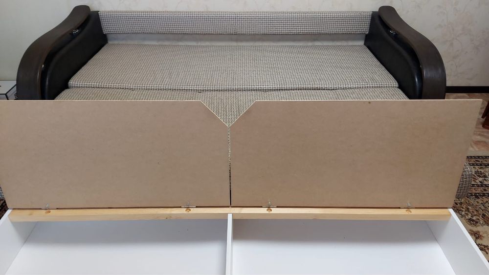 Диван  и два кресла