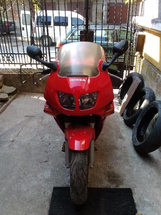 На части Honda Vfr 750 на части Хонда Вфр 750