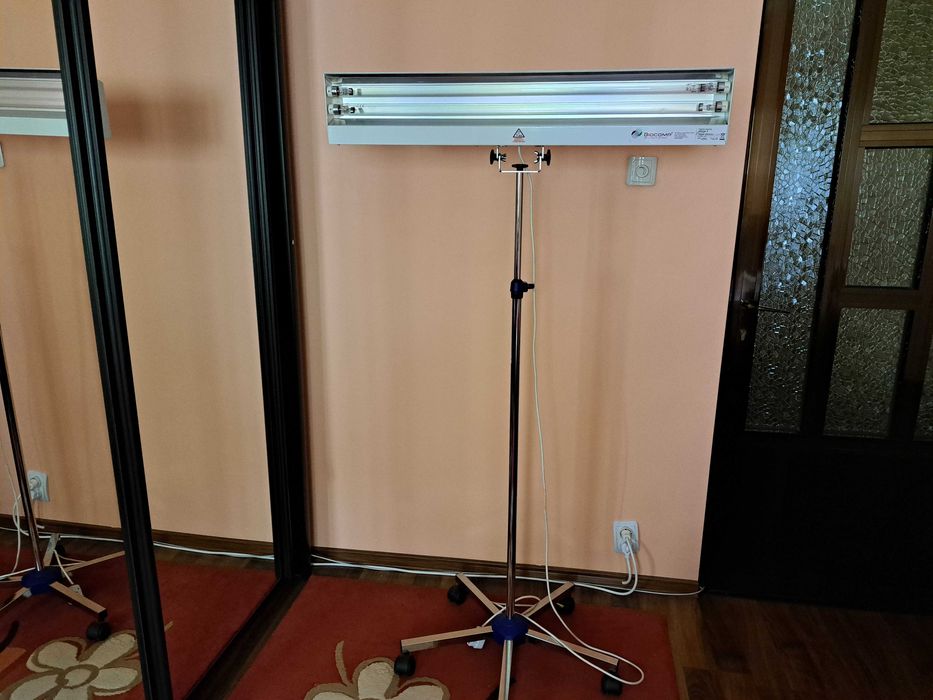 Lampa bactericida mobila Biocompp