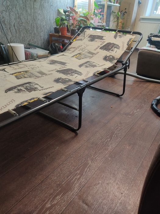 Раскладушка жёсткая