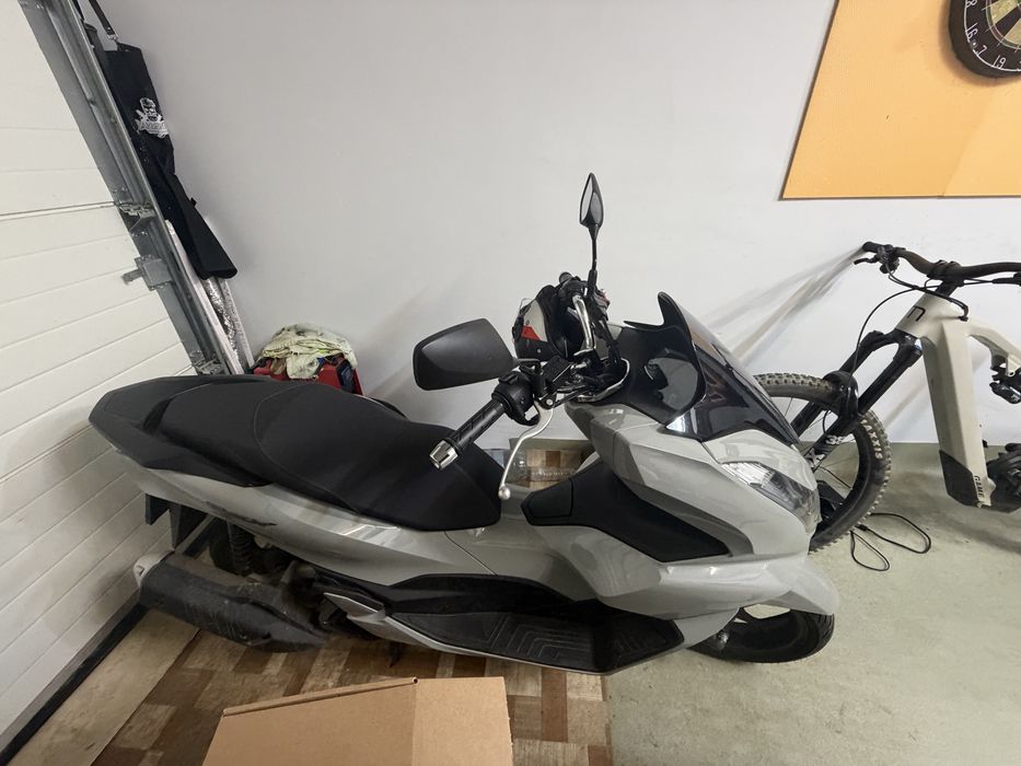 Scuter Honda PCX 125