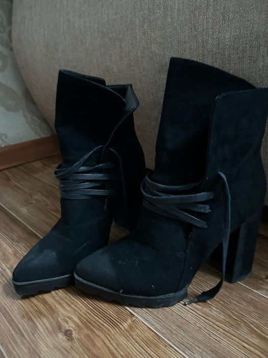 Сапоги зимние на каблуке