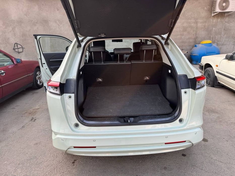 Продается Honda e:NP1