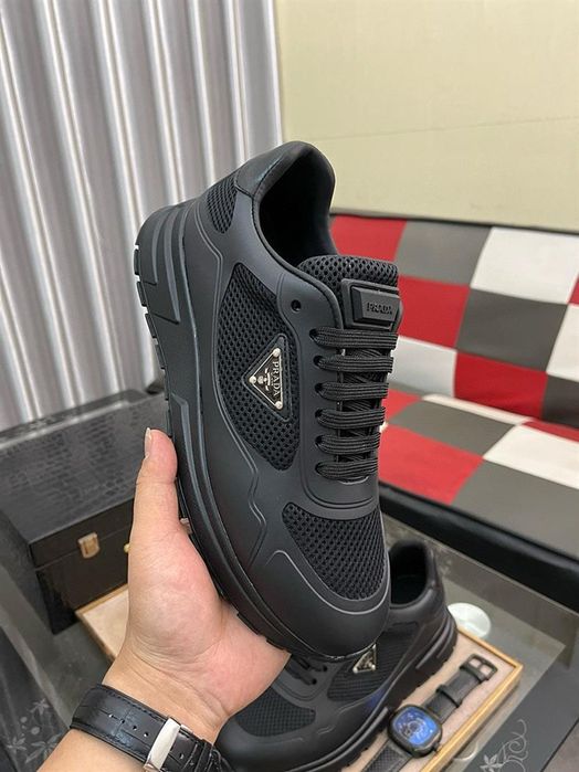 Кроссовки Prada Milano 43 размер