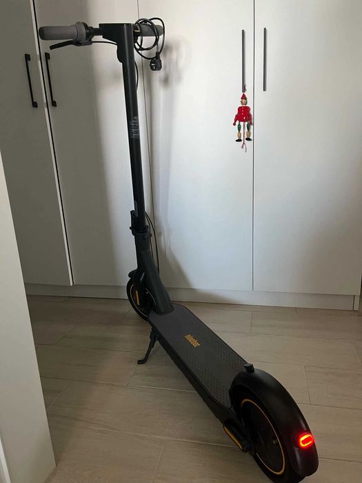 Trotineta Electrica Segway Ninebot G30