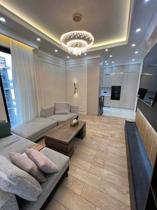 Сдаю  по скидке шикарную кв-ру 3-ком 9/10 ЖК Парквуд ул.Нукуская Р1