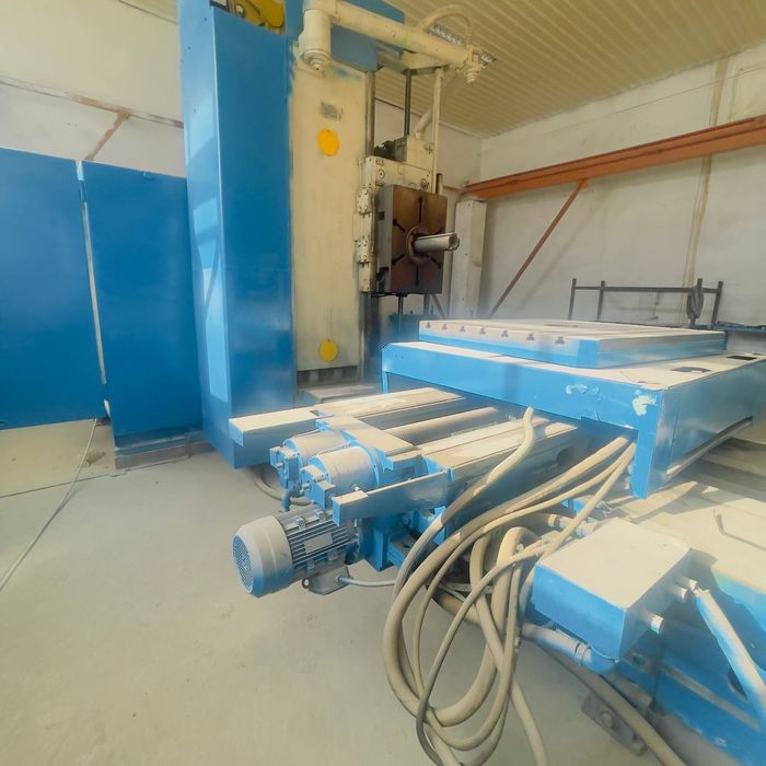 Расточной станок 2А622-1