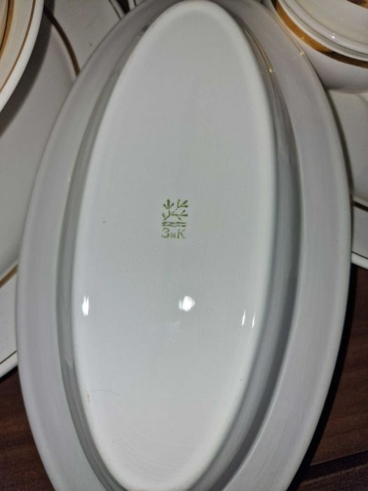 Набор  столовой посуды