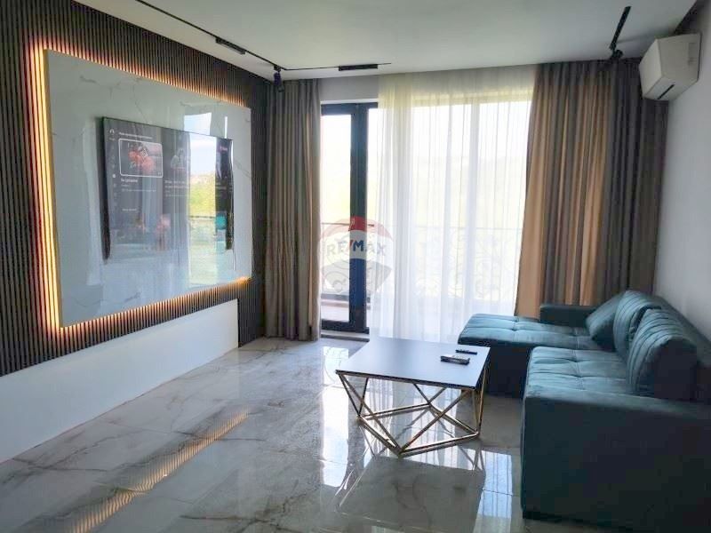 Продава се Тристаен апартамент в Варна, м-т Траката - 92 кв.м за 2109 €/кв.м - Снимка #1