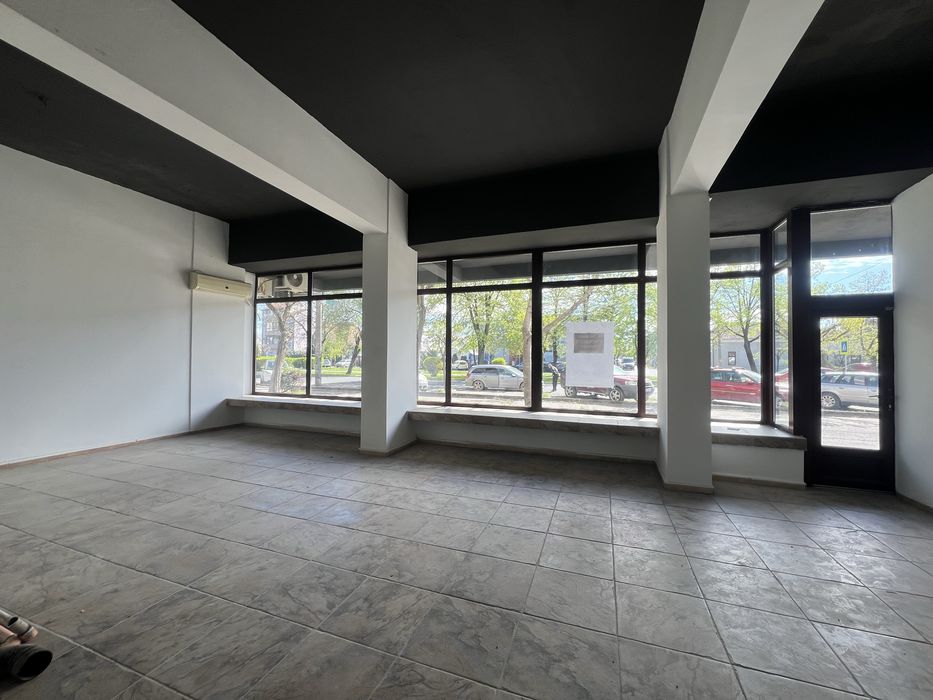 Spatiu Comercial