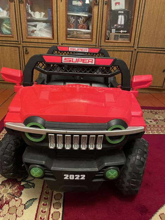 Детская машина НОВАЯ