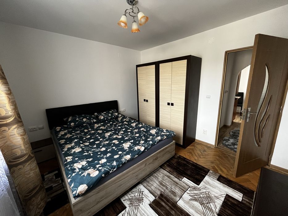 Inchiriez apartament