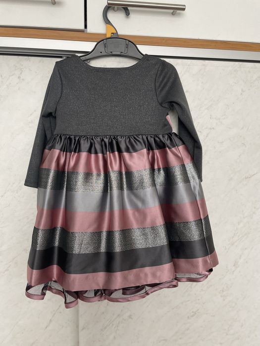 Страхотна рокля,86 рр