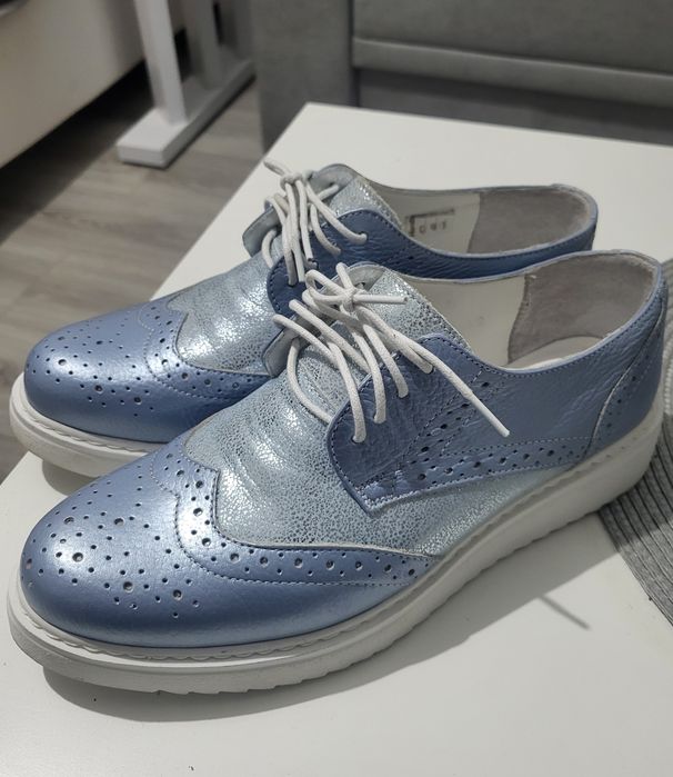 Pantofi piele noi marimea 40