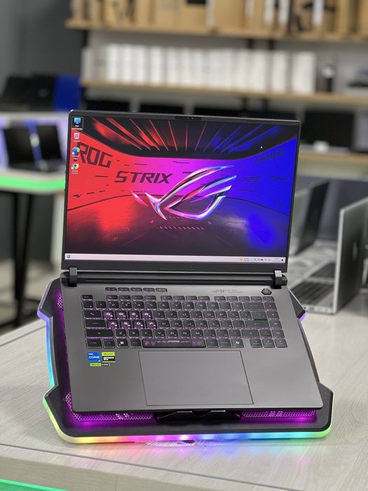 Премиальный игровой ноутбук ASUS ROG Strix