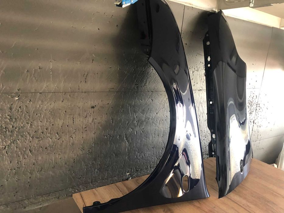 Aripa Fata Dreapta & Stanga VW Golf 4 IV An 1998-2004 (LB5N Albastru)