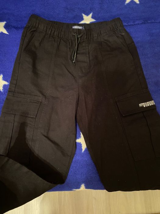 Джинсы брюки мужские новые  размер s подоилет и для подростка