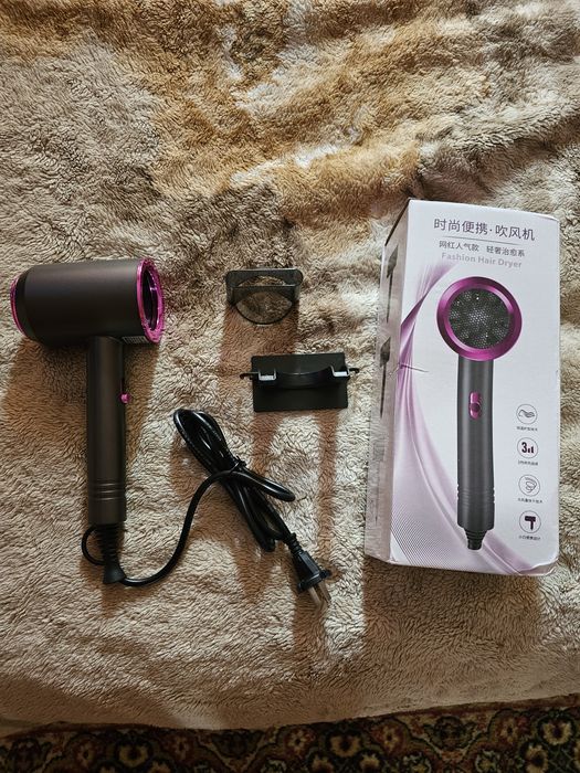 Продается новый фен